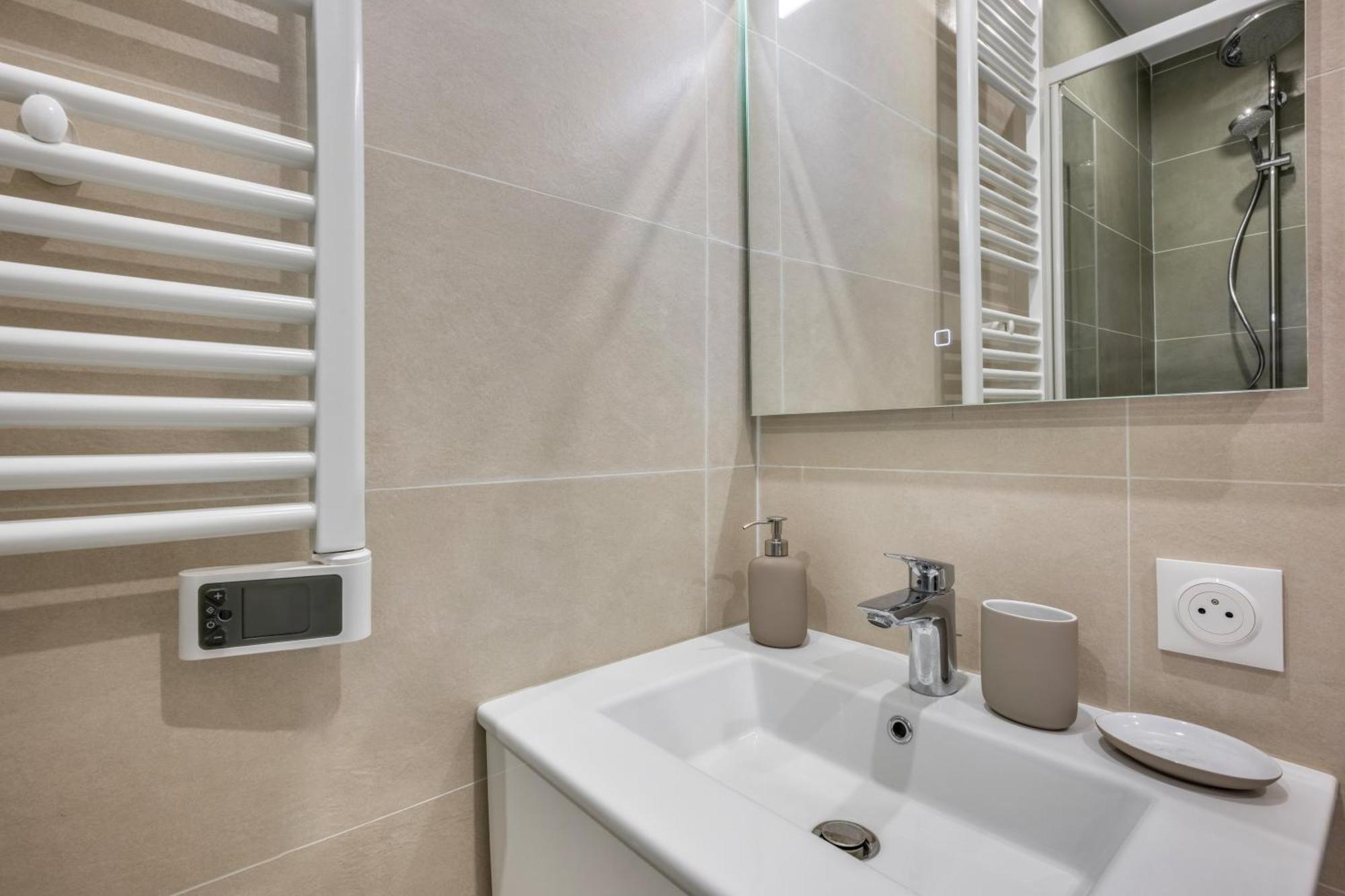 Le Petit Bijou De Tournon : Confort Et Moderne Exterior foto